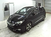 TOYOTA WISH 2013