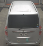 TOYOTA NOAH 2010