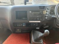 MITSUBISHI ROSA 2003