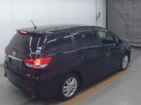 TOYOTA WISH 2011