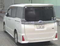 TOYOTA VOXY 2020