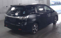 TOYOTA WISH 2014