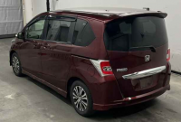 HONDA FREED 2015