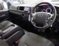 TOYOTA HIACE VAN 2020