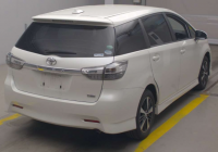 TOYOTA WISH 2016