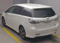 TOYOTA WISH 2016