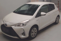 TOYOTA VITZ 2017