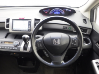 HONDA FREED 2012