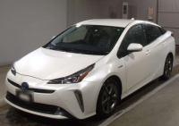 Used TOYOTA PRIUS