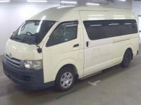 TOYOTA HIACE COMMUTER 2010