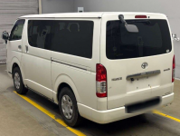 TOYOTA HIACE VAN 2015