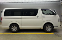 TOYOTA HIACE VAN 2015