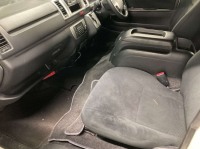 TOYOTA HIACE VAN 2015