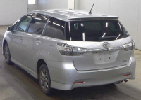 TOYOTA WISH 2012
