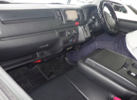 TOYOTA REGIUS VAN 2014