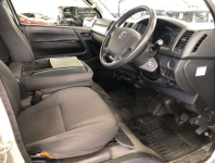 TOYOTA REGIUS VAN 2015