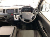 TOYOTA REGIUS VAN 2015