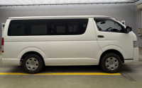 TOYOTA HIACE VAN 2014