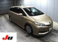 TOYOTA WISH 2016