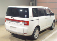 MITSUBISHI DELICA D:5 2012