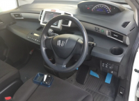 HONDA FREED 2013