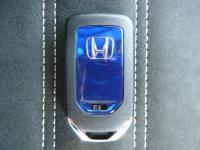 HONDA VEZERU HYBRID 2017