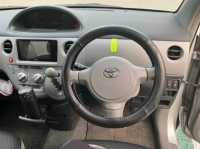 TOYOTA SIENTA X 2005