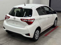 TOYOTA VITZ 2018