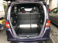 HONDA FREED SPIKE 2015