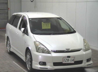 TOYOTA WISH 2004