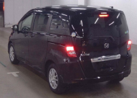 HONDA FREED SPIKE 2013