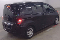 HONDA FREED SPIKE 2013