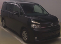 TOYOTA VOXY 2010