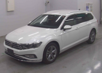 VOLKSWAGEN PASSAT VARIANT 2021