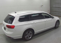 VOLKSWAGEN PASSAT VARIANT 2021