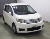 Used HONDA FREED SPIKE