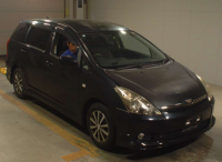 TOYOTA WISH 2004