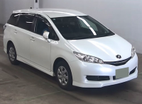 TOYOTA WISH 2015