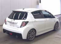 TOYOTA VITZ 2013