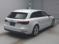 AUDI A4 AVANTE 2018