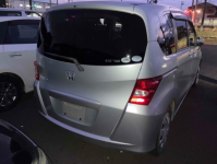 HONDA FREED 2009
