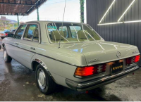 MERCEDES BENZ Medium Class 1980