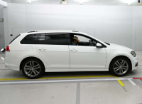 VOLKSWAGEN GOLF VARIANT 2015