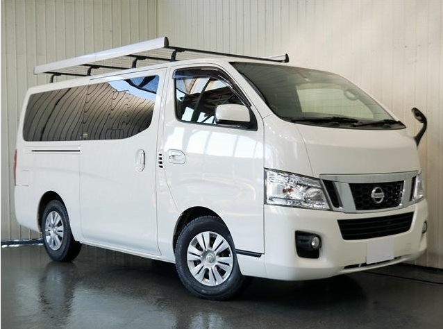 NISSAN CARAVAN 2015